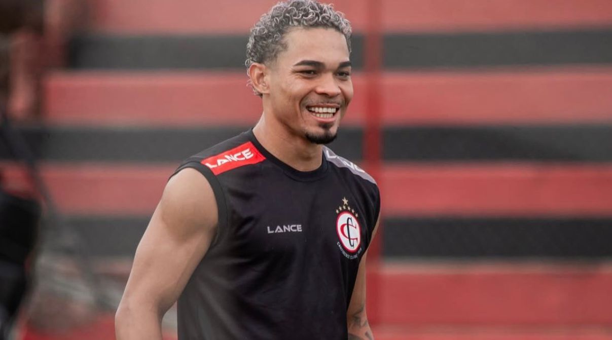 ATACANTE ELICLEY DEIXA O ELENCO RUBRO-NEGRO APÓS FIM DO EMPRÉSTIMO